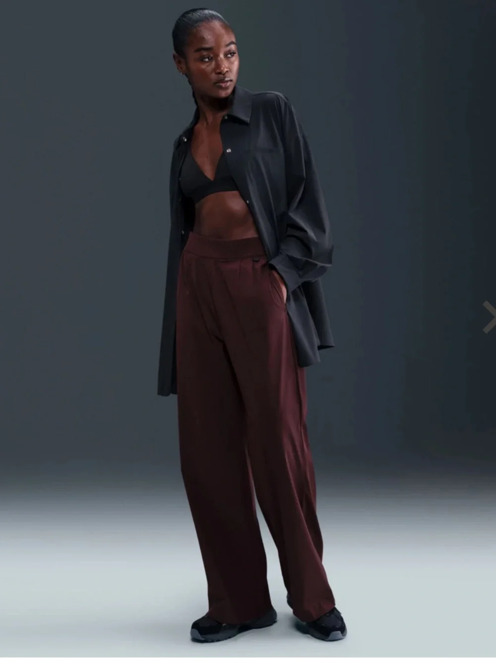 NWT Nike Women 24.7 Wide leg pants